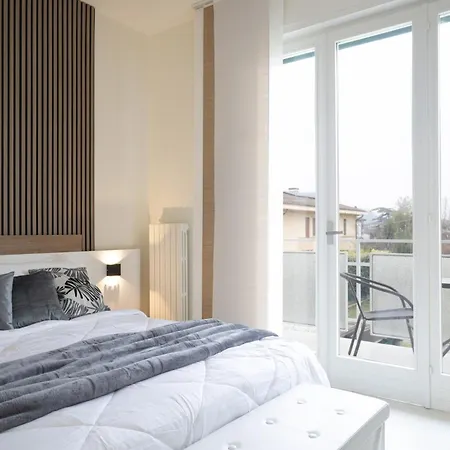 Air Condiction, Royal X4 At 50 Mt From Atlantic Terme Apartamento