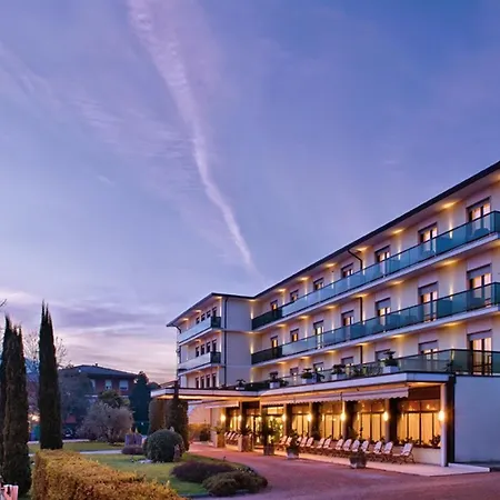10' Train Station, Royal X4, At 50 Mt From Atlantic Terme *